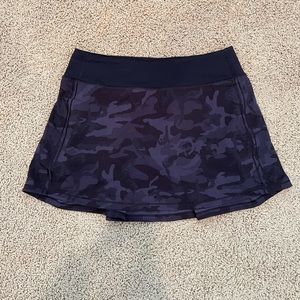 Lululemon Camo Tennis Skirt (size 6 tall)
